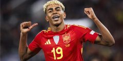 مدرب إسبانيا يكشف موقف جارسيا ورودري من توقف سبتمبر.. ويؤكد: بعض الأندية ذهبت إلى أمريكا كإجازة صيف