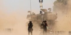 الاحتلال يشن عدة غارات في قطاع غزة بزعم تفجير عبوة ناسفة بدبابة
