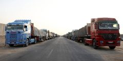 الإمارات تدخل 74 شاحنة مساعدات إلى قطاع غزة